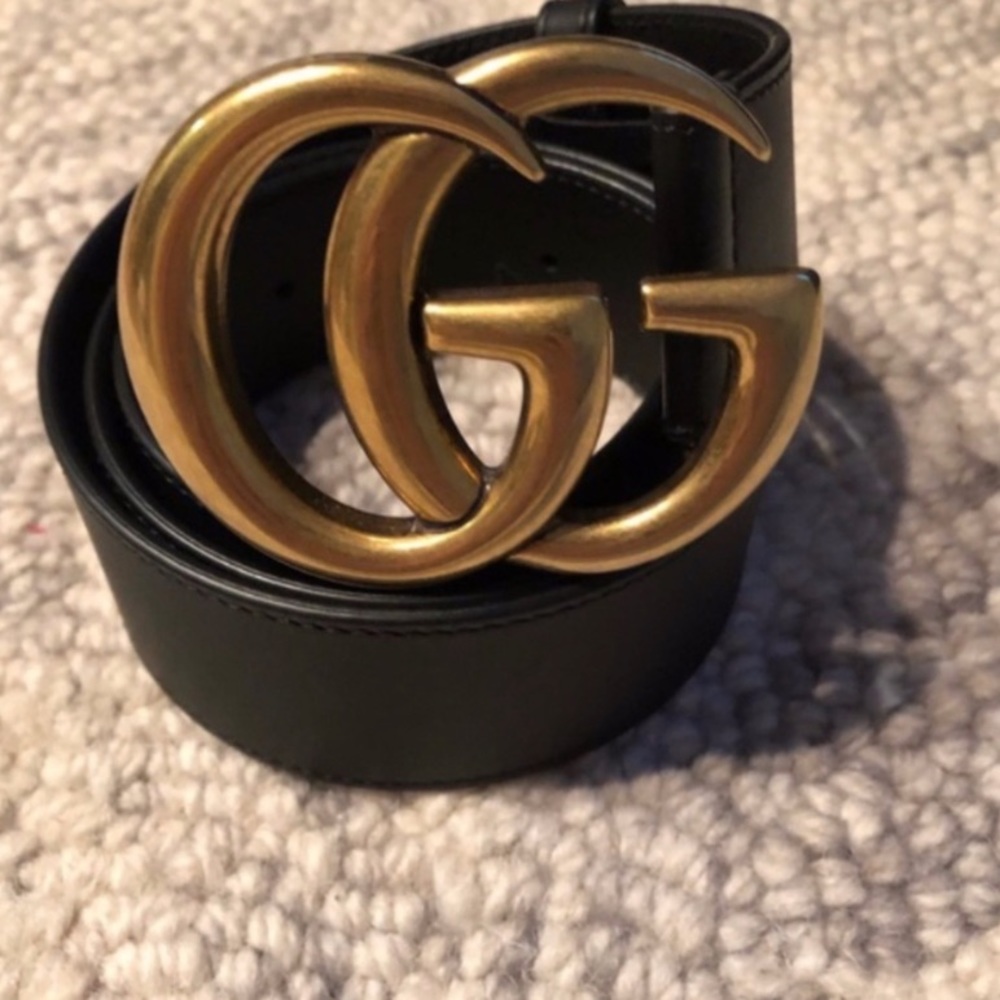 Women’s Gucci belt